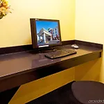 Holiday Inn Express & Suites Buffalo Airport By Ihg 