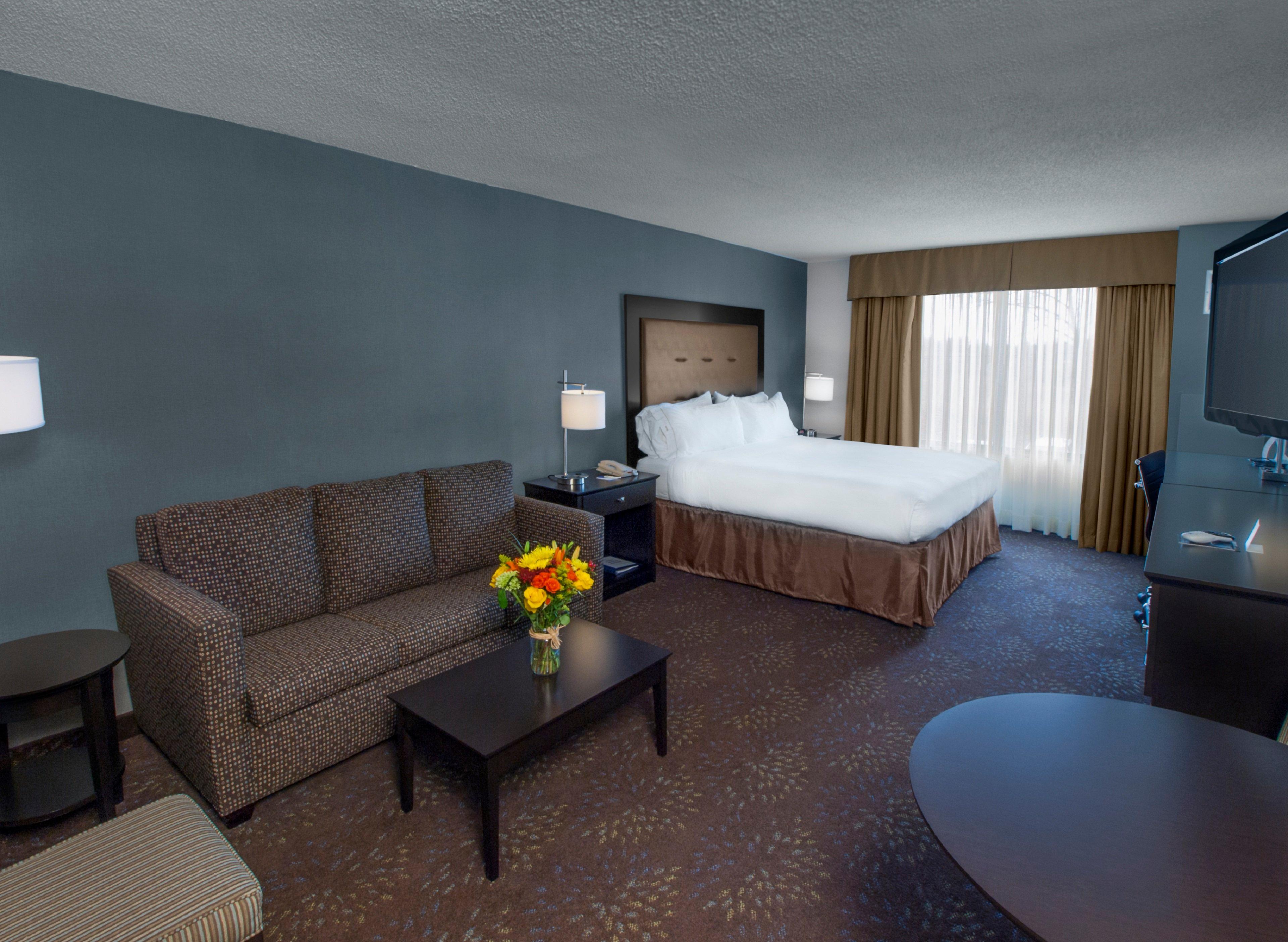 Express & Buffalo Airport By Ihg Hotel 2*
