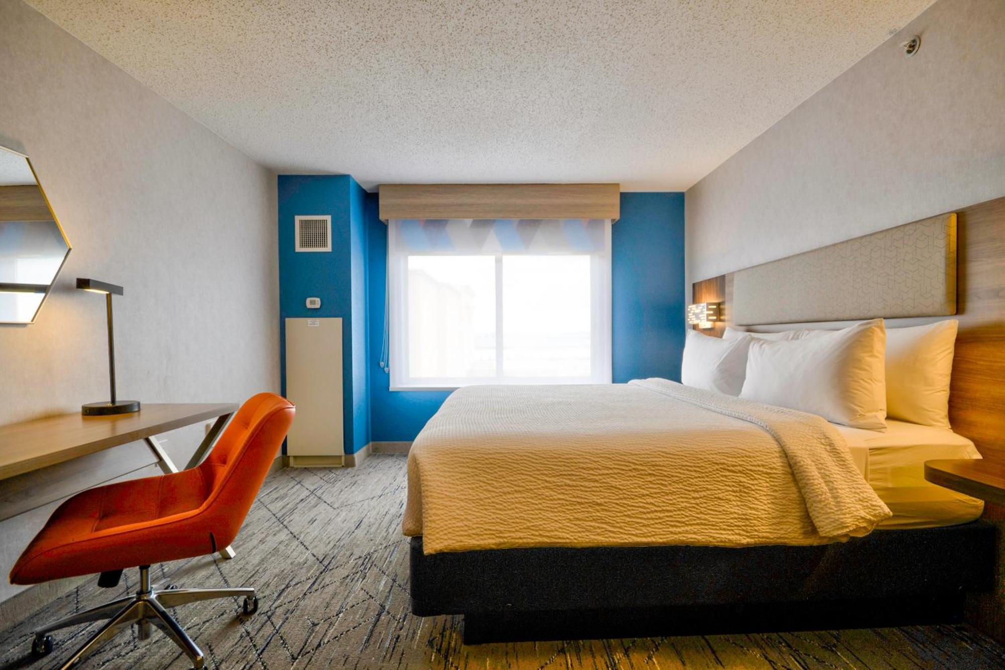 Express & Buffalo Airport By Ihg Hotel