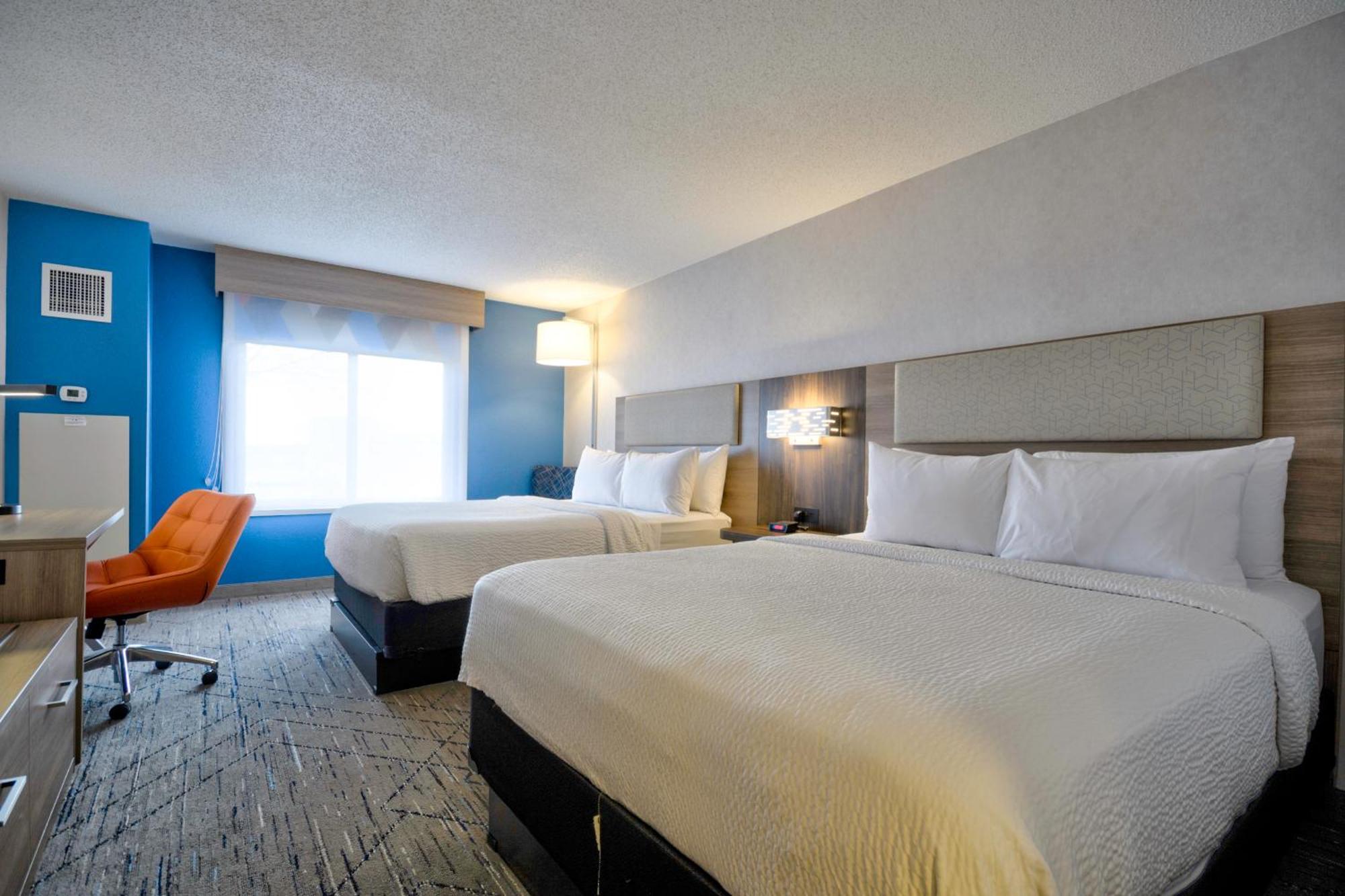 Hotel Express & Buffalo Airport By Ihg