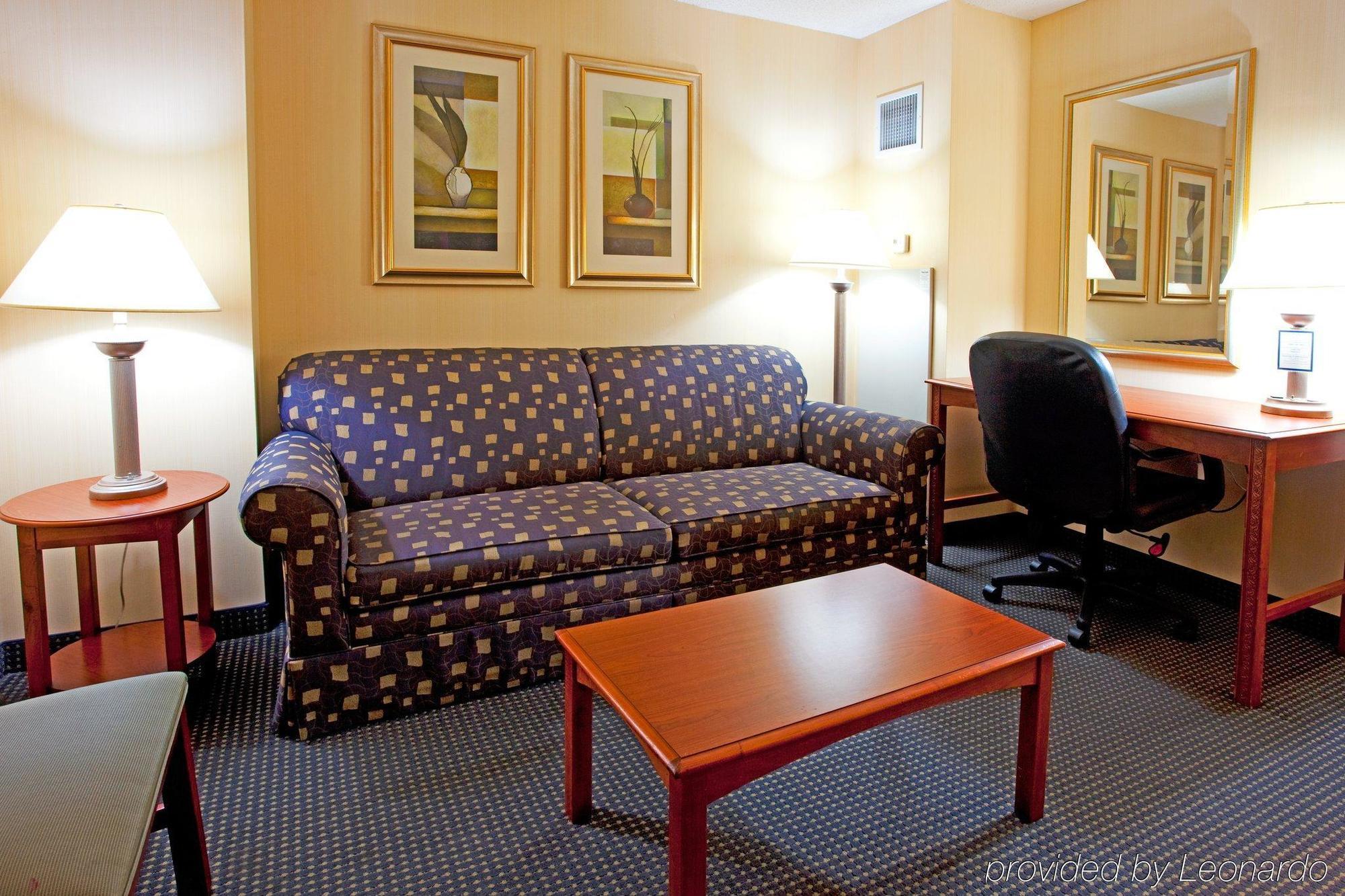 Express & Buffalo Airport By Ihg 2* Cheektowaga