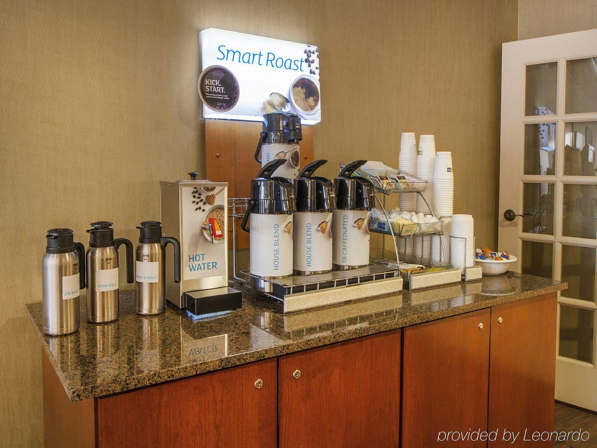 Express & Buffalo Airport By Ihg