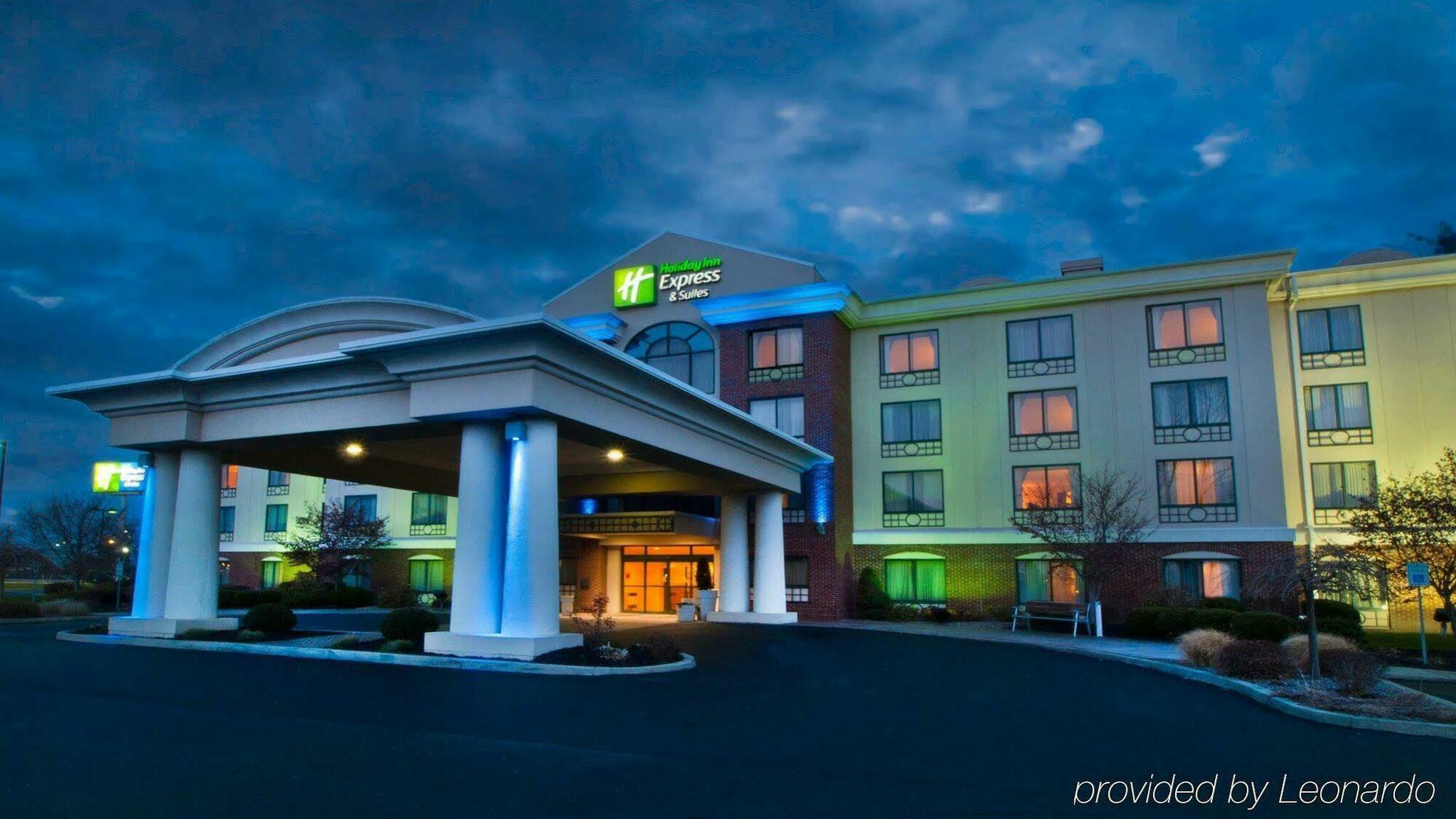 Hotel Express & Buffalo Airport By Ihg Cheektowaga