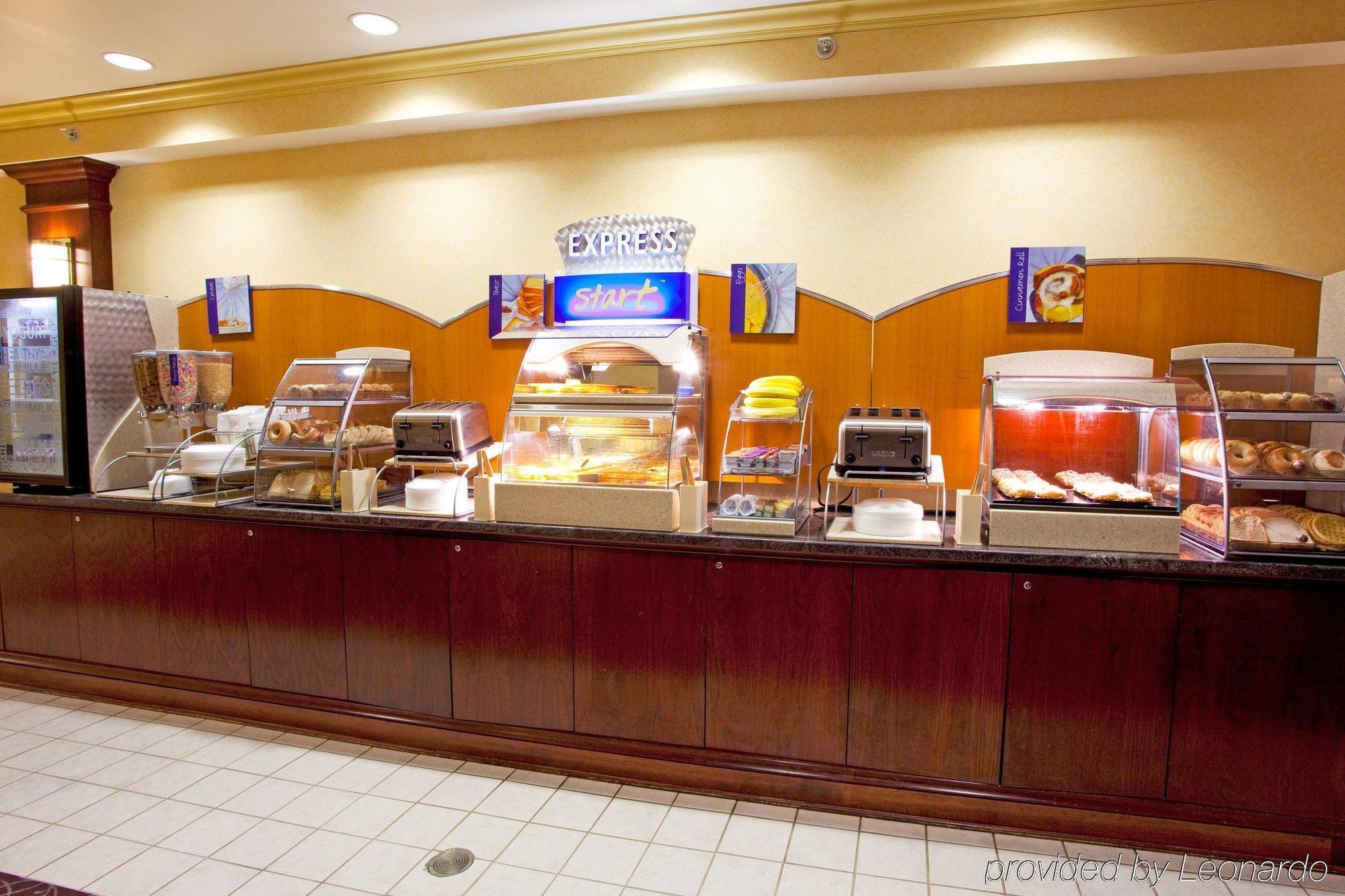 Hotel Express & Buffalo Airport By Ihg Cheektowaga
